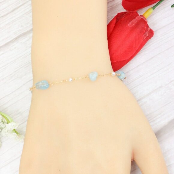 "Trendy Handmade Bracelet – A Thoughtful Gift for Girls & Women | UNVRC1707 - Picture 2 of 10